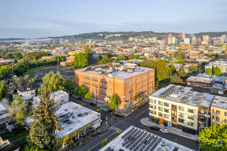 1300 SE Stark St, Portland, OR - VISTA AÉREA  vista de mapa