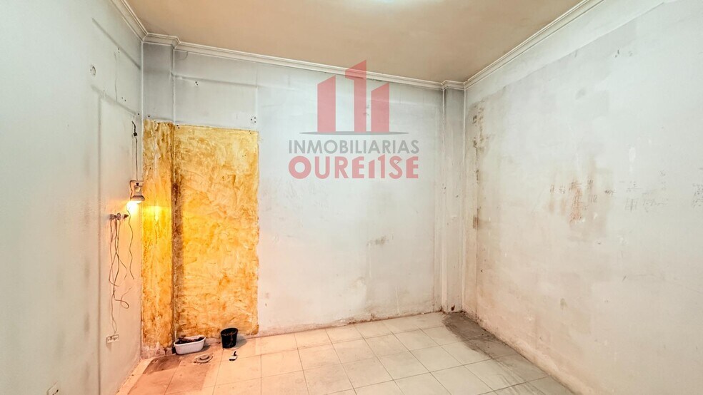 Local en Ourense, Orense en venta - Foto del edificio - Imagen 2 de 2