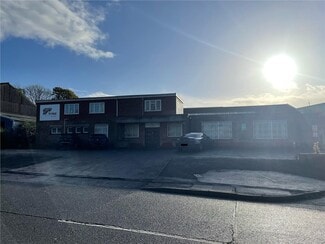 Más detalles de Bruce Rd, Swansea - Nave en alquiler