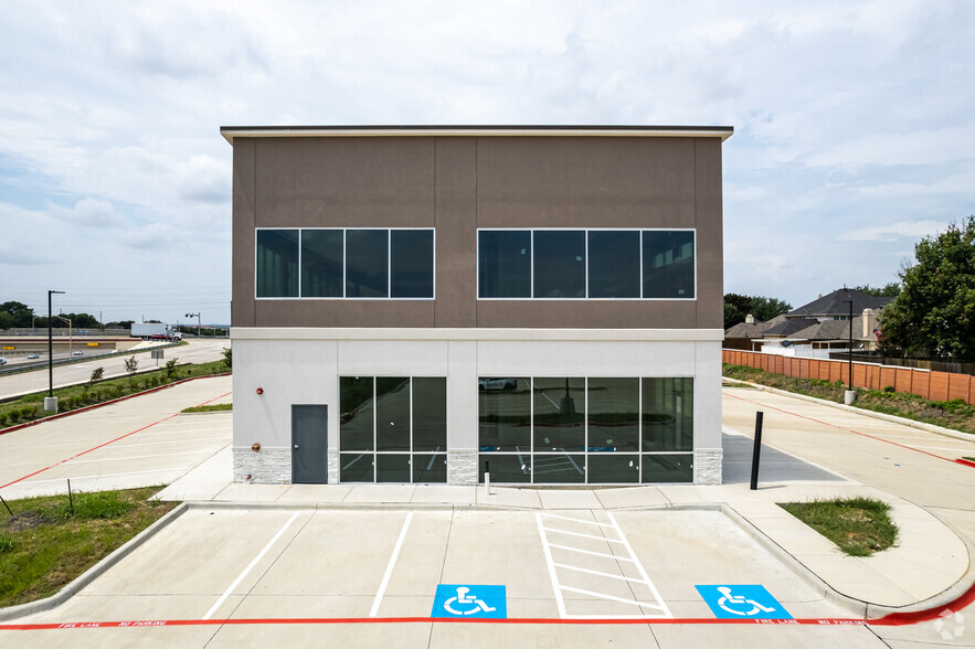 1601 E Trinity Mills Rd, Carrollton, TX en alquiler - Foto del edificio - Imagen 2 de 25