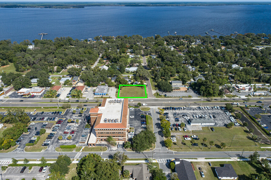 706 N Orange Ave, Green Cove Springs, FL en alquiler - Vista aérea - Imagen 3 de 7