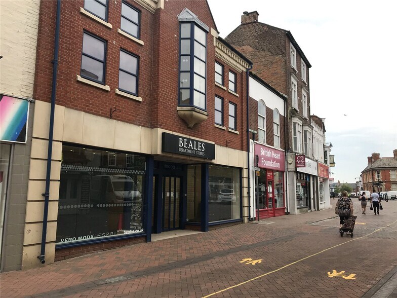 7 Market Pl, Spalding en alquiler - Foto del edificio - Imagen 1 de 5