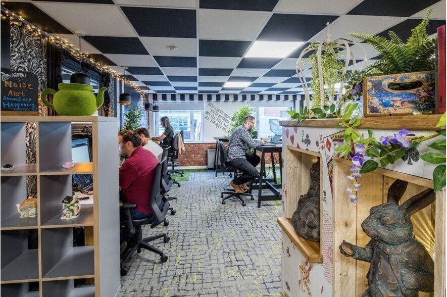 Redcliffe Way, Bristol en alquiler - Foto del edificio - Imagen 2 de 4