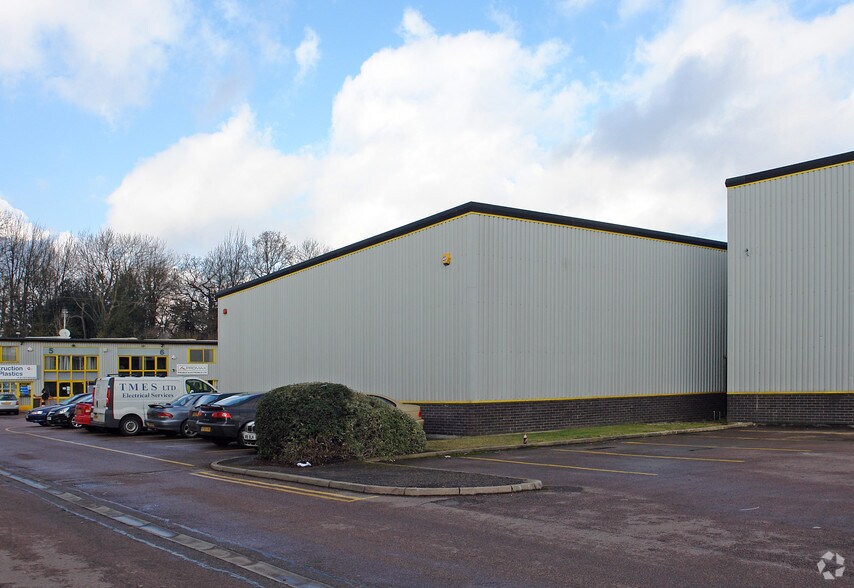 10-11 Caxton Ct, St Albans en venta - Foto del edificio - Imagen 3 de 3