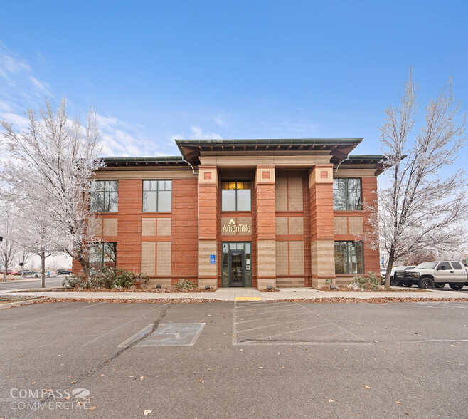 735 SW 6th St, Redmond, OR en alquiler - Foto del edificio - Imagen 1 de 60