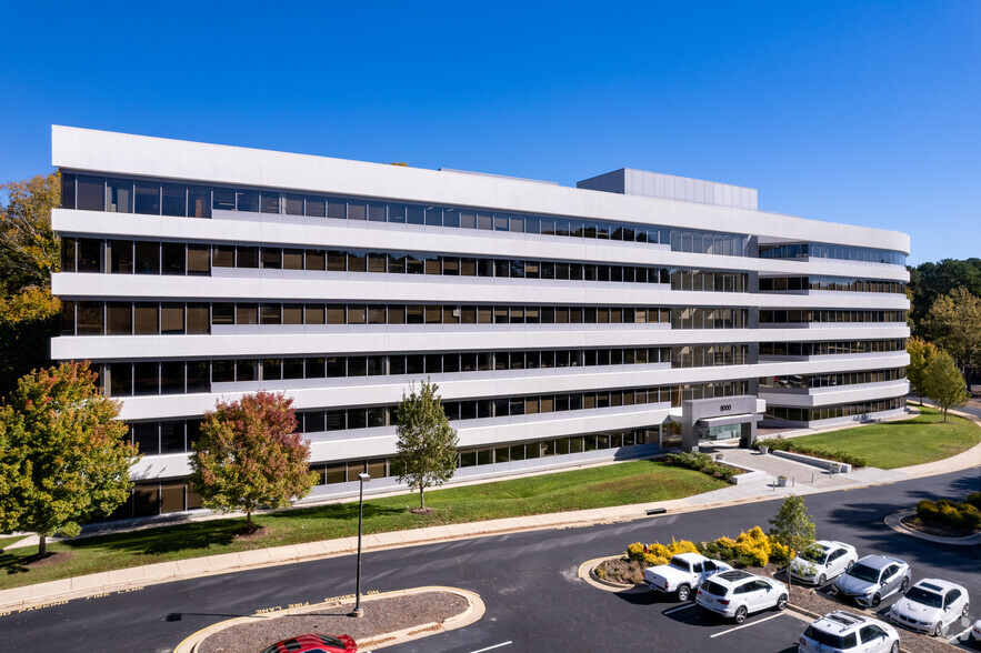 8000 Regency Pky, Cary, NC en alquiler - Foto del edificio - Imagen 1 de 10