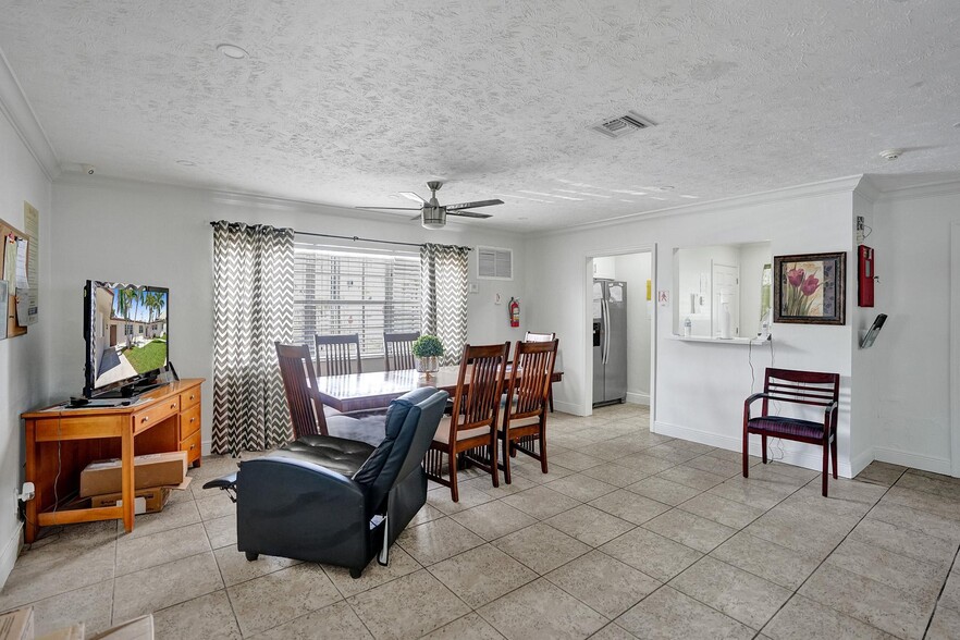 4200 NE 19th Ave, Pompano Beach, FL en venta - Foto del edificio - Imagen 2 de 19