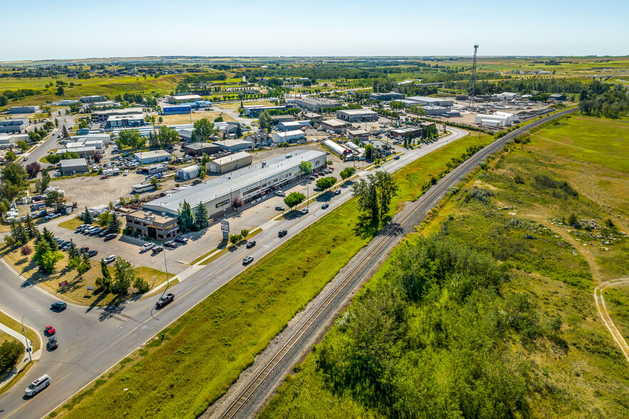 201 N Railway St, Okotoks, AB en venta - Foto del edificio - Imagen 1 de 4