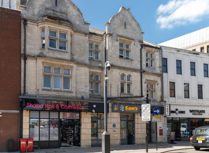 33 Westgate, Peterborough en venta - Foto del edificio - Imagen 2 de 2