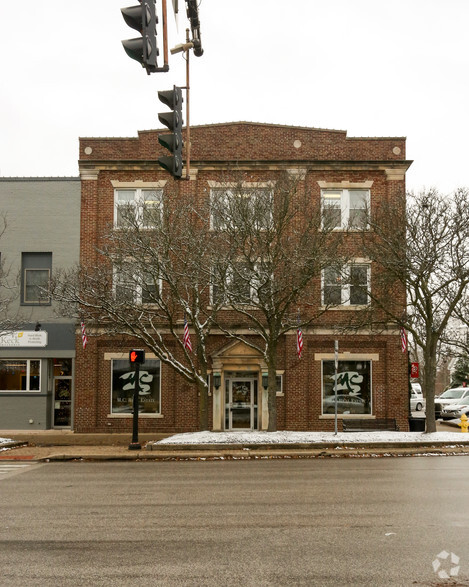 102 Main St, Wadsworth, OH en alquiler - Foto del edificio - Imagen 3 de 3