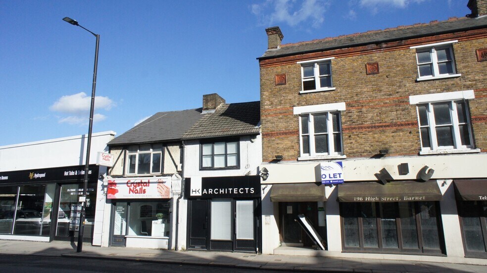 198 High St, Barnet en venta - Foto del edificio - Imagen 1 de 25