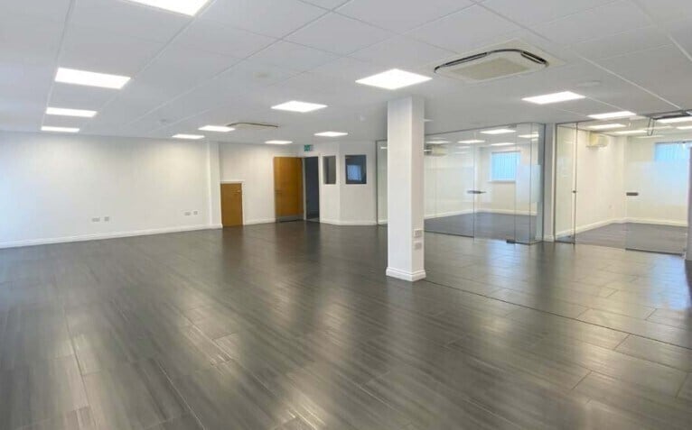 Moulden Way, Reading, BKS RG7 4GB - Unidad 5B -  - Foto del interior - Image 2 of 2