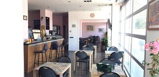 Más detalles de Avenida Catalunya, 136, Santa Margarida i els Monjos - Edificio residencial​ en venta