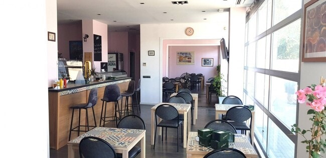 Más detalles de Avenida Catalunya, 136, Santa Margarida i els Monjos - Edificio residencial​ en venta