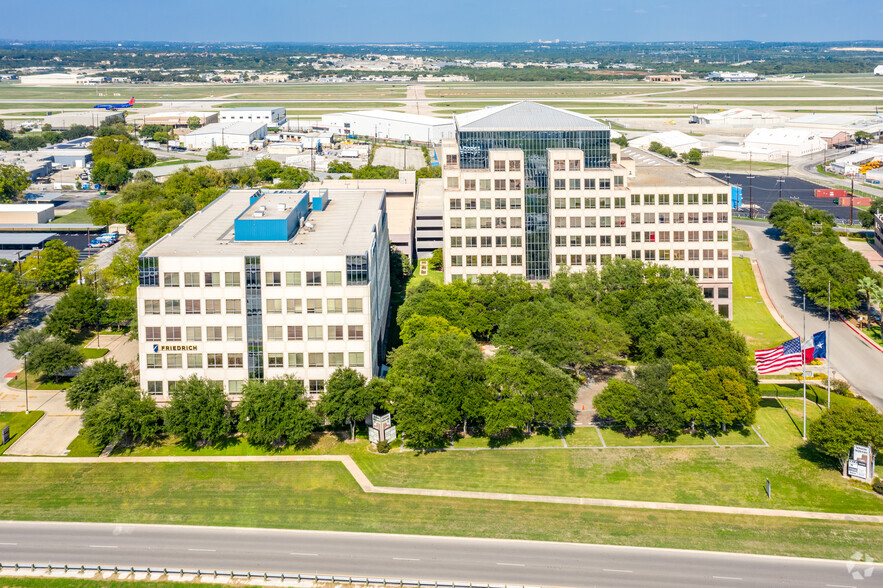 10101 Reunion Pl, San Antonio, TX en alquiler - Foto del edificio - Imagen 3 de 14