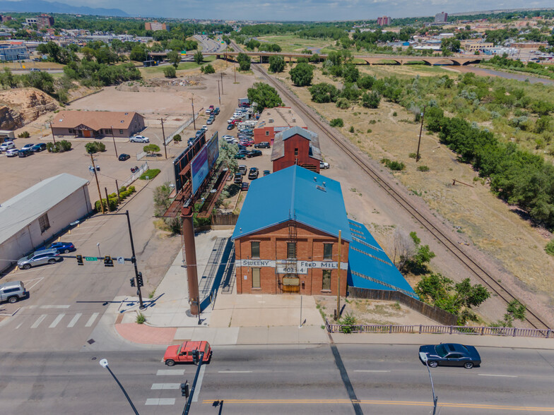 Sweeny Feed Mill cartera de 2 inmuebles en venta en LoopNet.es - Foto del edificio - Imagen 1 de 12