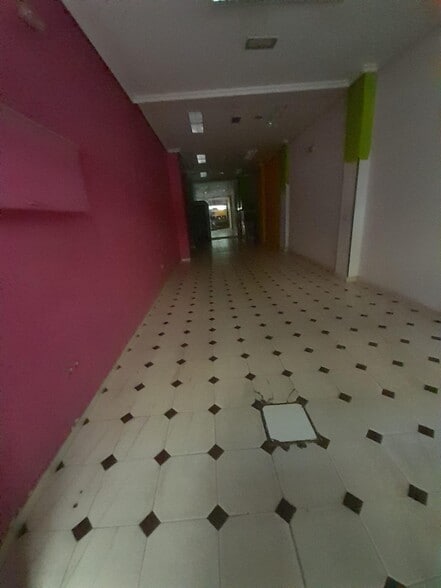 Local en Cáceres en venta - Foto del edificio - Imagen 2 de 14