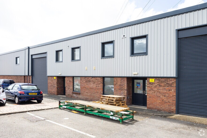 50-56 Hammonds Dr, Eastbourne en alquiler - Foto del edificio - Imagen 3 de 3