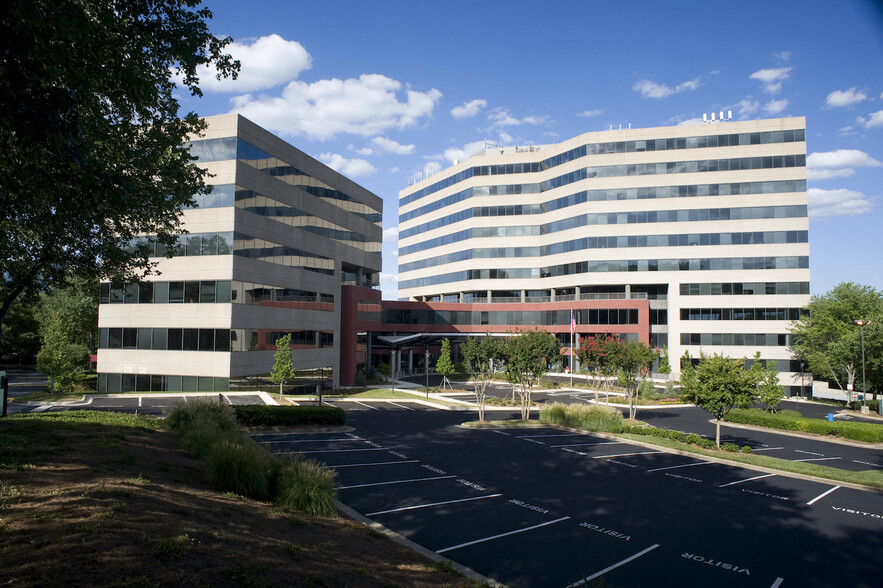 1100 Johnson Ferry Rd NE, Atlanta, GA en alquiler - Foto del edificio - Imagen 3 de 14