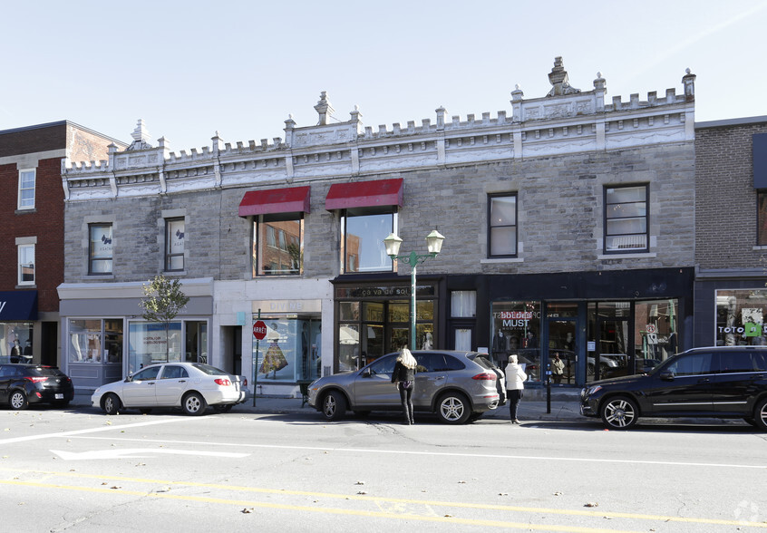 1058-1066 Av Laurier O, Outremont, QC en alquiler - Foto del edificio - Imagen 2 de 2