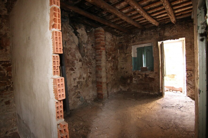 View Photo