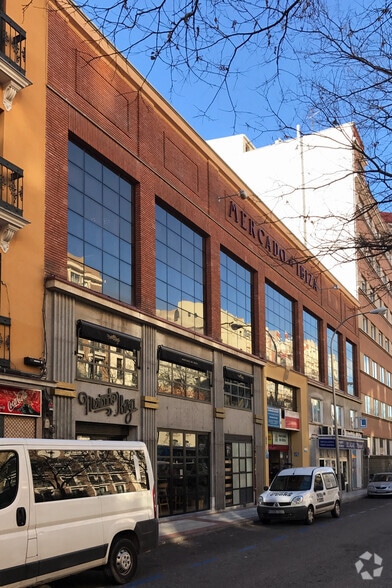 Calle Lope de Rueda, 53, Madrid, Madrid en alquiler - Foto del edificio - Imagen 3 de 5