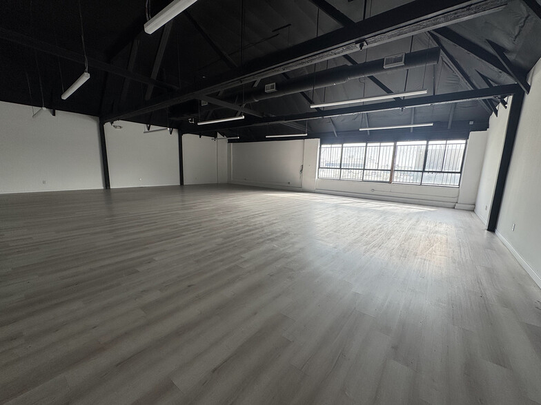 1016 S Santee St, Los Angeles, CA en alquiler - Foto del interior - Imagen 3 de 17