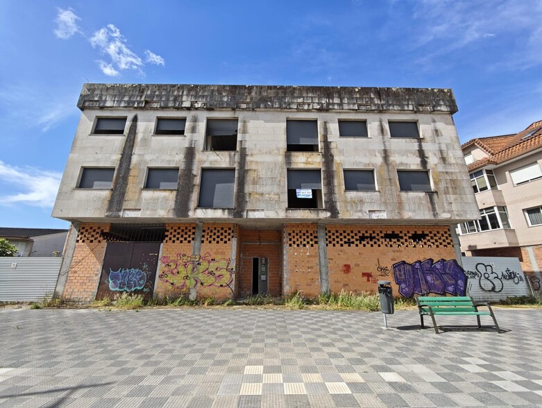 Edificio residencial en O Porriño en venta - Foto del edificio - Imagen 2 de 50