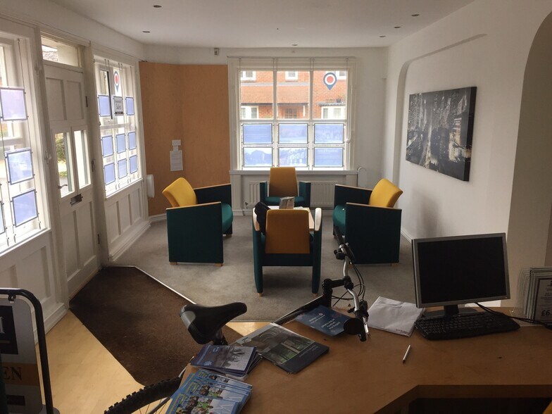 Church Road, Penn en venta - Foto del edificio - Imagen 3 de 6