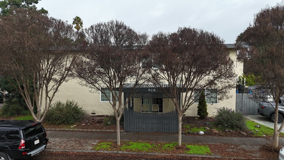 928 Ravenscourt Ave, Campbell, CA en venta - Foto del edificio - Imagen 2 de 19