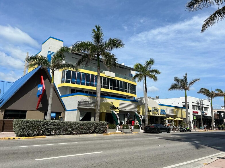 6930 Collins Ave, Miami Beach, FL en alquiler - Foto del edificio - Imagen 3 de 5