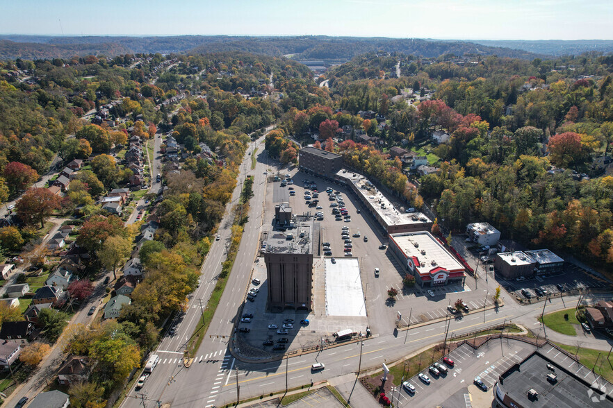 2400 Ardmore Blvd, Pittsburgh, PA en alquiler - Vista aérea - Imagen 3 de 28