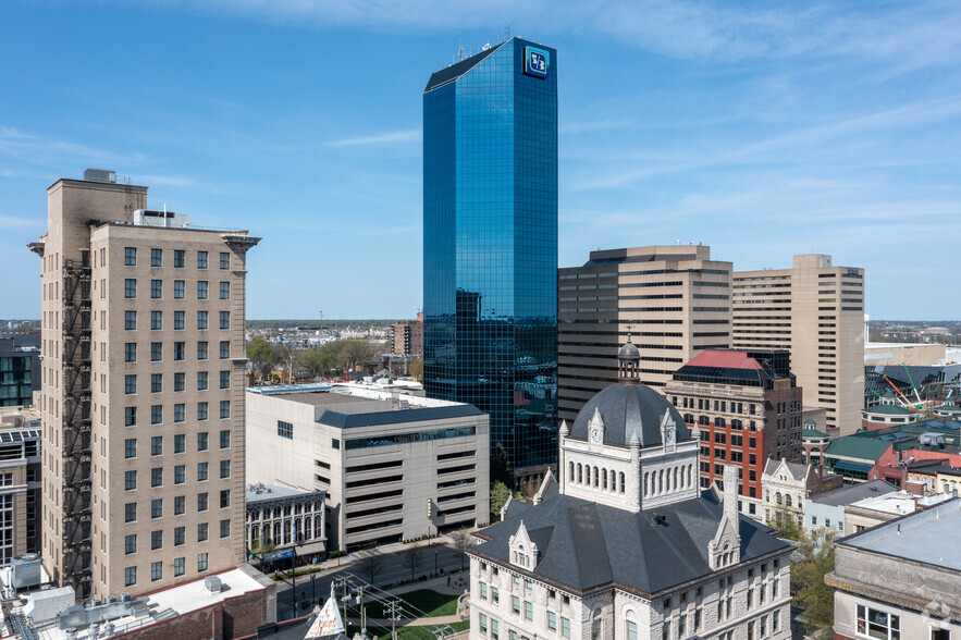 250 W Main St, Lexington, KY en alquiler - Foto del edificio - Imagen 3 de 19