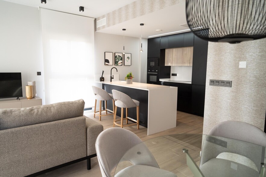 Terreno en Torrevieja, Alicante en venta - Foto del interior - Imagen 2 de 50