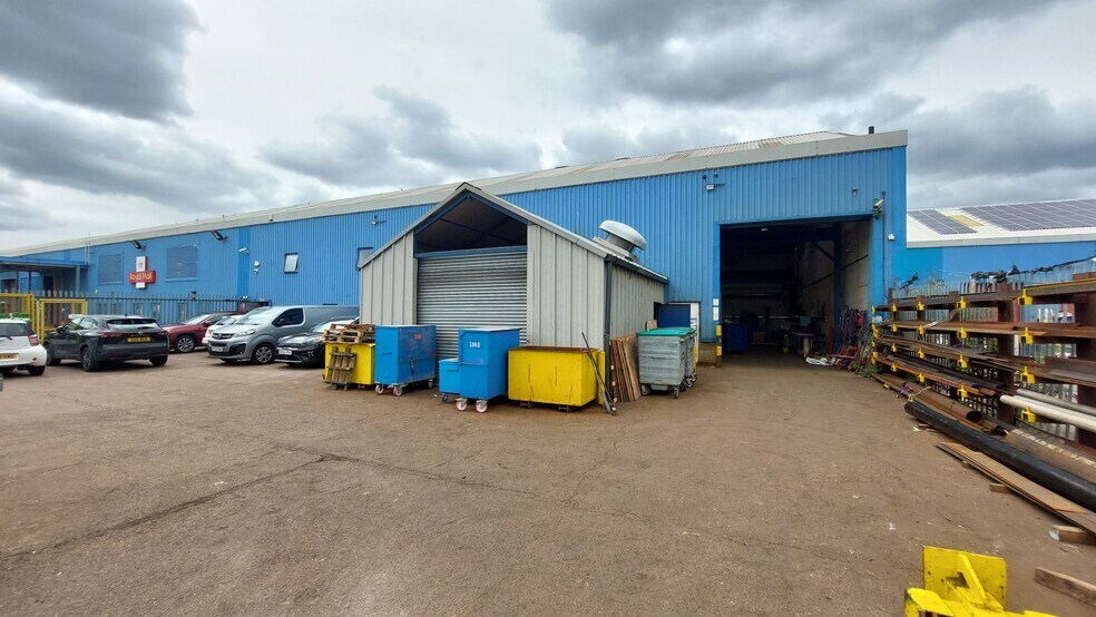 50 Freshwater Rd, Dagenham en venta - Foto del edificio - Imagen 2 de 4