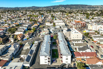 2555-2567 Foothill Blvd, Oakland, CA - VISTA AÉREA  vista de mapa - Image1