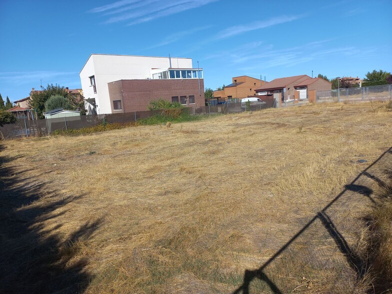 Hoces del Riaza, 1, Aldeamayor de San Martín, Valladolid en venta - Foto principal - Imagen 1 de 33