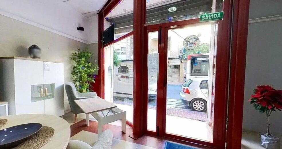 Carrer de Ramon Gallud, Torrevieja, Alicante en venta - Foto del interior - Imagen 3 de 7