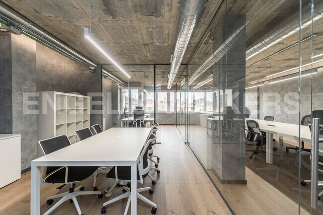 Más detalles de Oficina en alquiler