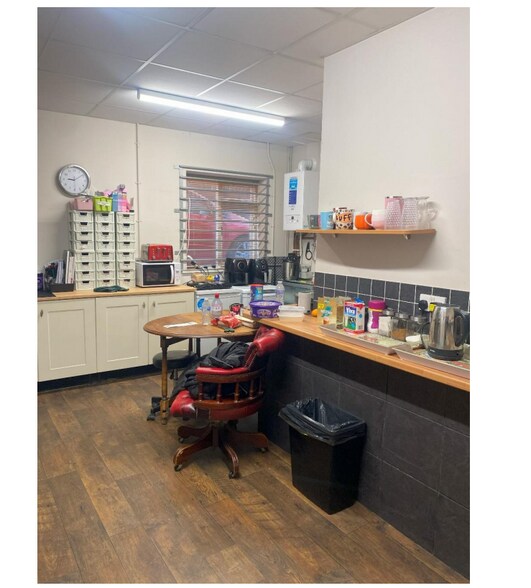 73-75 High Rd, Felixstowe en venta - Foto del interior - Imagen 3 de 3