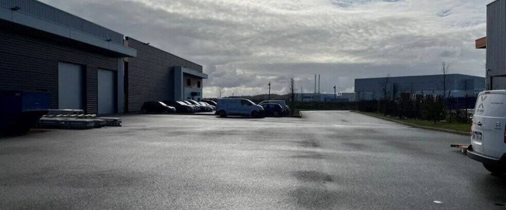 1623 Avenue Henri Schneider, Jonage en alquiler - Foto del edificio - Imagen 3 de 12