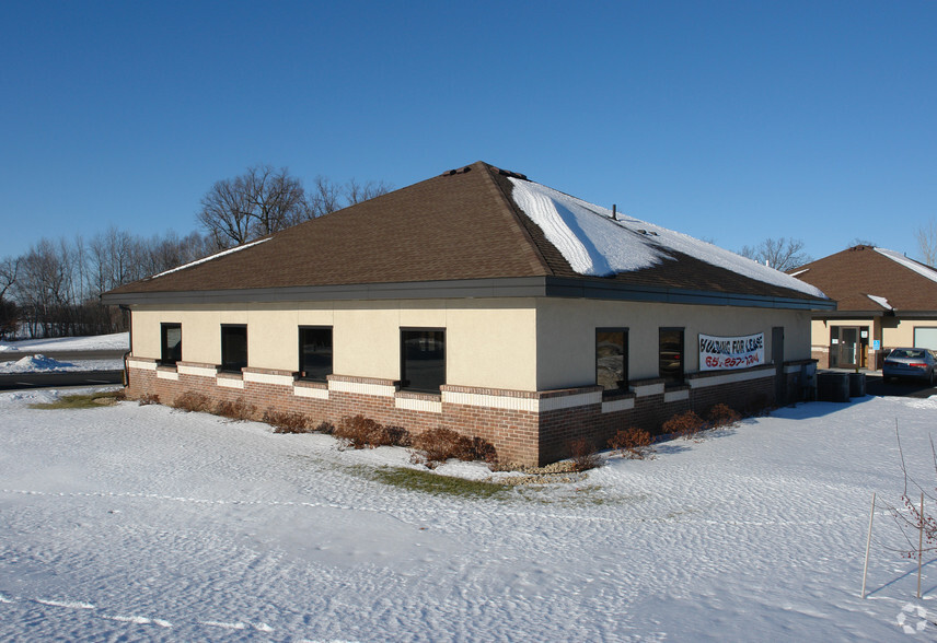 11515 Lake Ln, Chisago City, MN en alquiler - Foto del edificio - Imagen 2 de 4