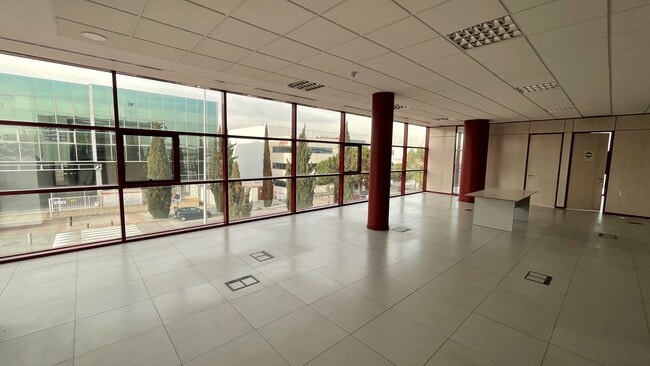 Más detalles de Avenida Italia, 10, Coslada - Oficina en venta