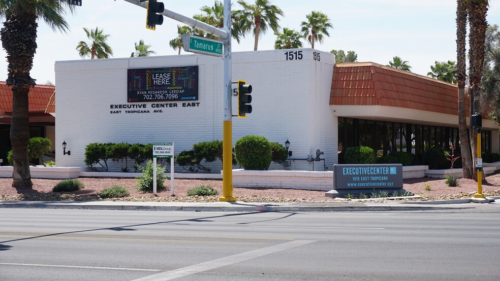 1455-1515 E Tropicana Ave, Las Vegas, NV en alquiler - Foto del edificio - Imagen 2 de 26