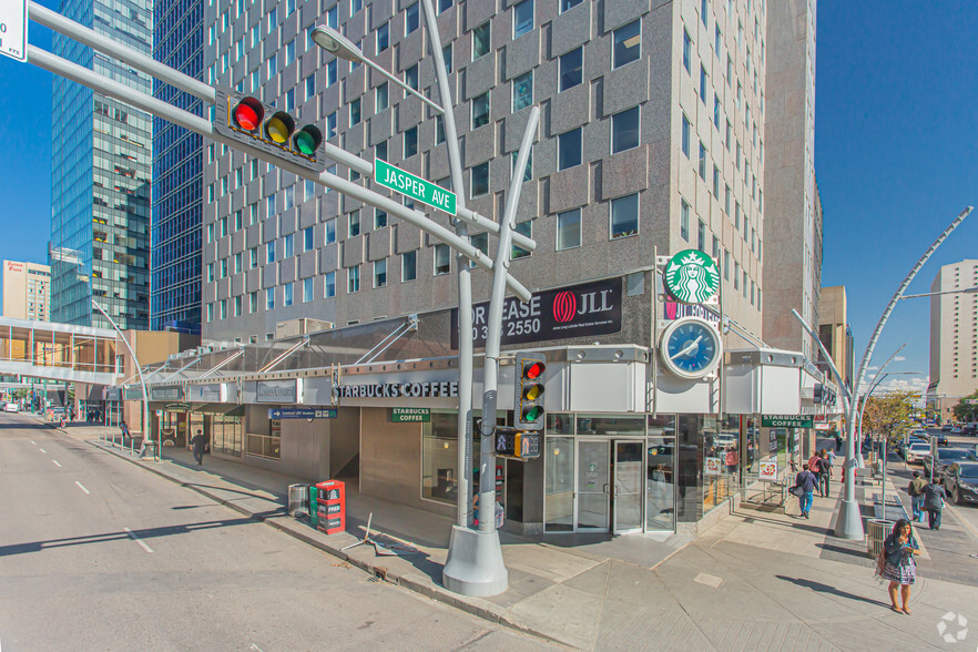 10080 Jasper Ave NW, Edmonton, AB en alquiler - Foto del edificio - Imagen 3 de 5