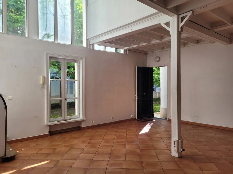 11 Rue Chateaubriand, Paris en venta - Foto del edificio - Imagen 1 de 12