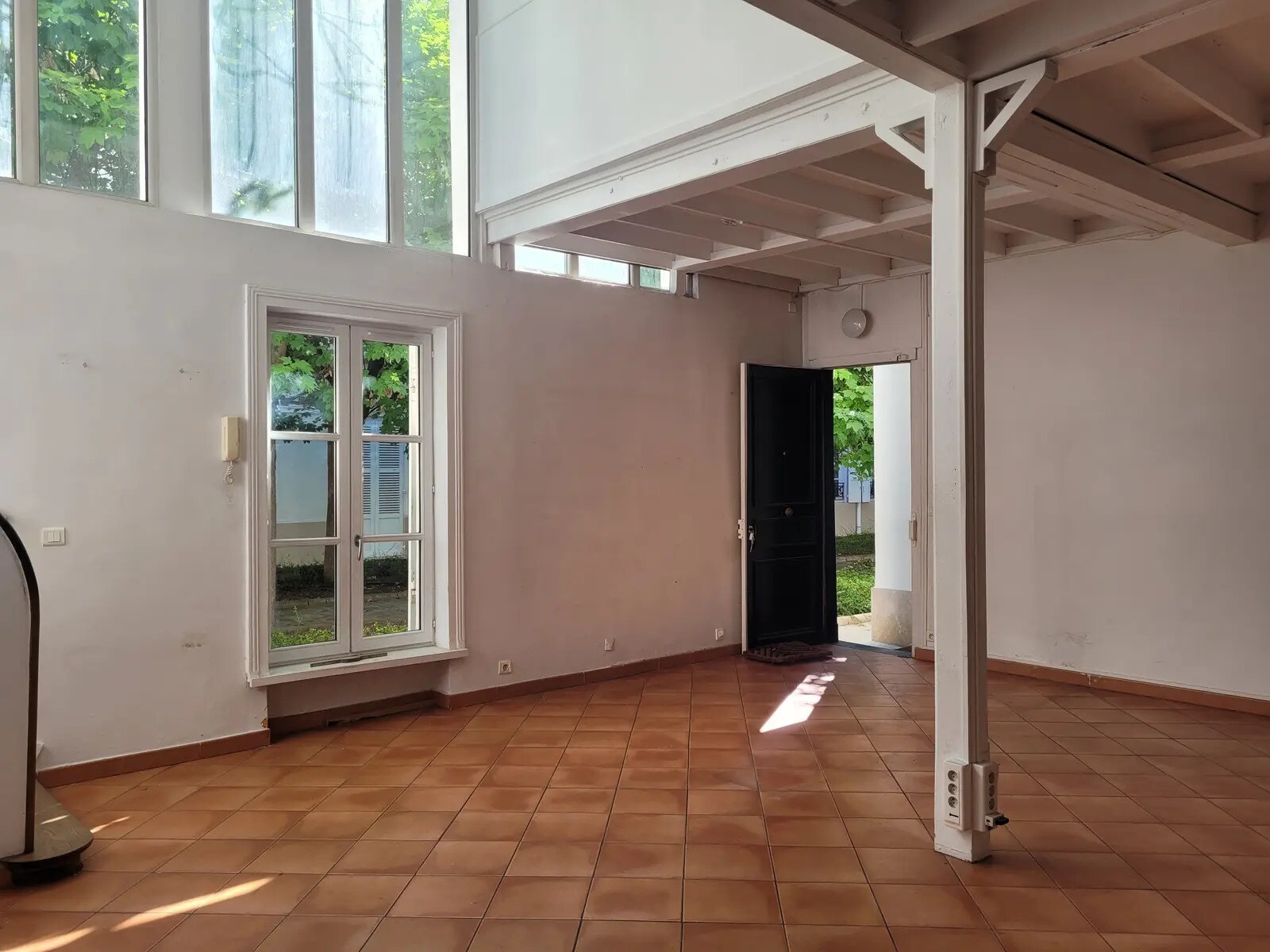 11 Rue Chateaubriand, Paris en venta Foto del edificio- Imagen 1 de 13