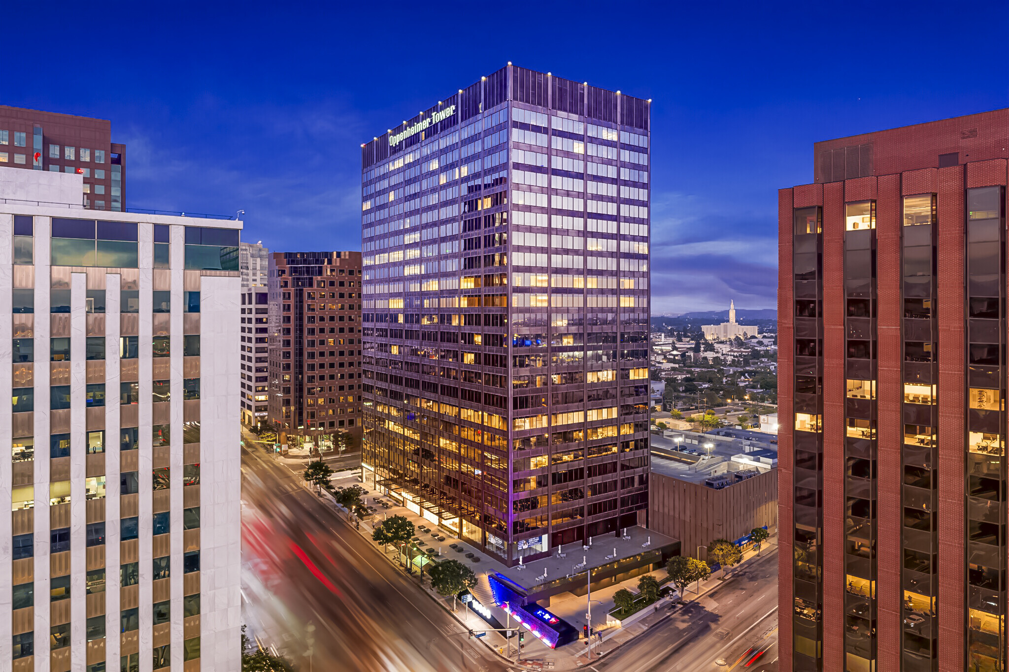 10880 Wilshire Blvd, Los Angeles, CA en alquiler Foto del edificio- Imagen 1 de 23