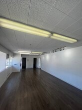 638-706 Derwent Way, Delta, BC en alquiler Foto del edificio- Imagen 2 de 2