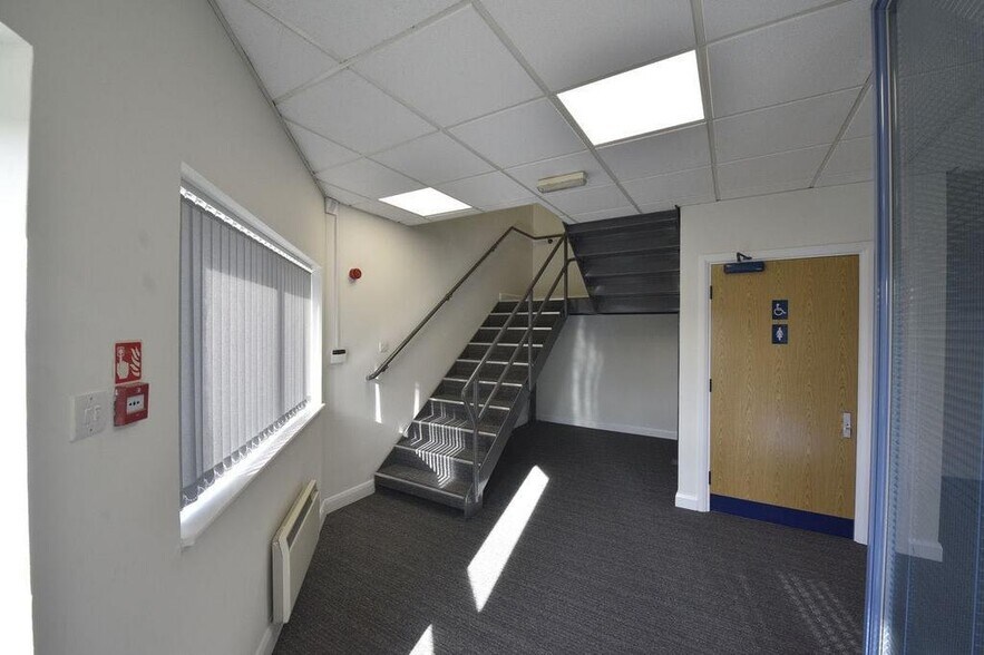 Jackson St, Oldham en alquiler - Foto del edificio - Imagen 3 de 9